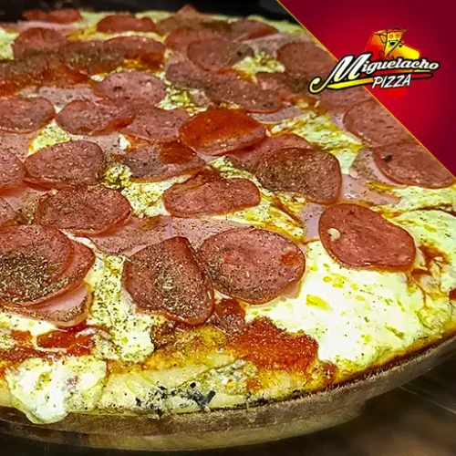 Pizza dos Embutidos a Elección