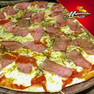 Pizza de Tocino y Queso